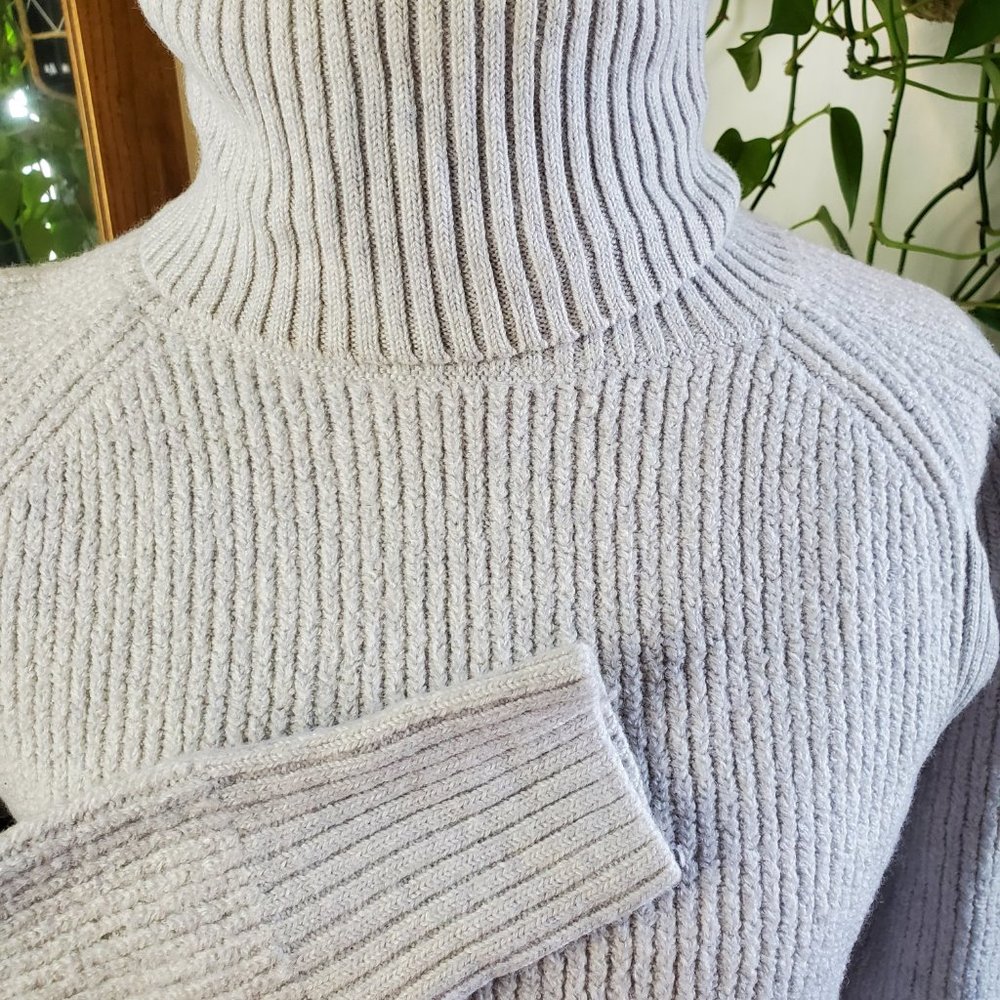 WILFRED FREE | Aritzia Asianna 100% Merino Wool Cream Turtleneck Sweater (M) - Picture 6 of 11